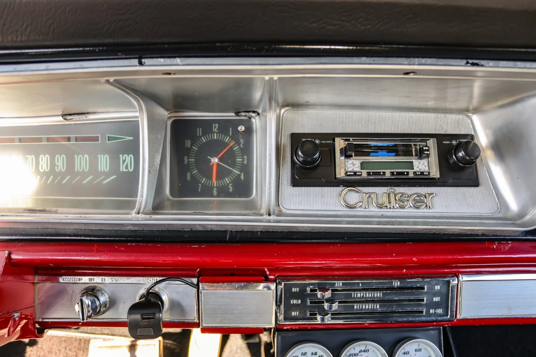 1966 Chevrolet Impala 3rd Gen - Image 30 of 31