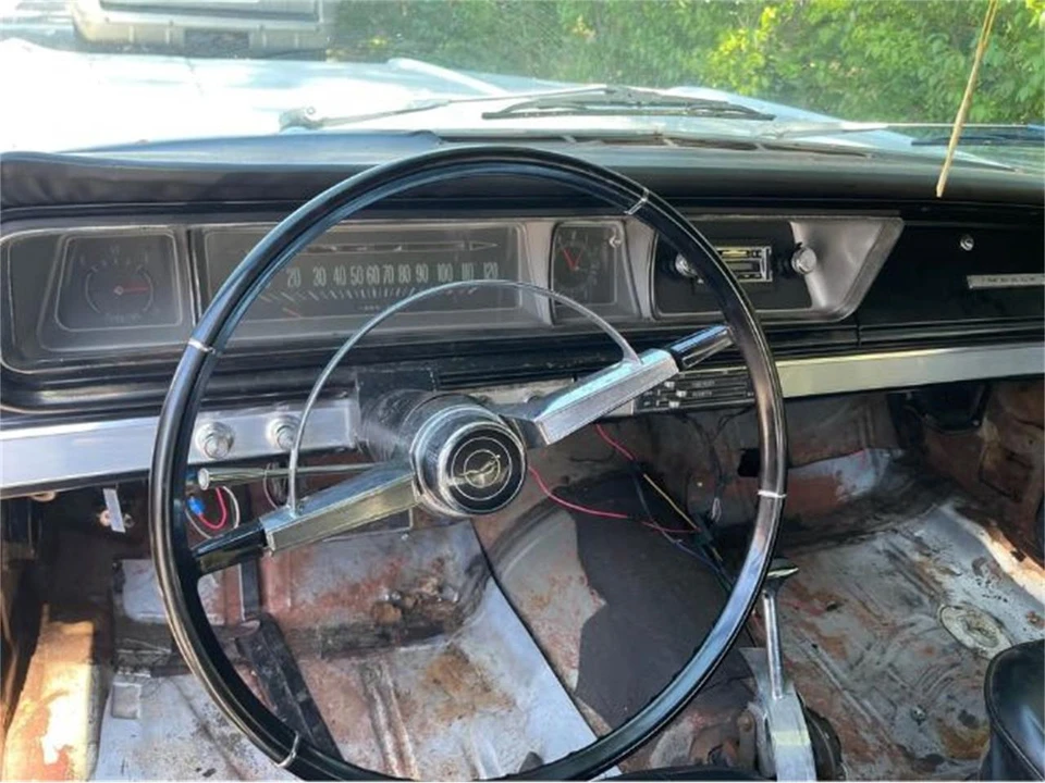1966 Chevrolet Impala SS 4th Gen - Image 10 of 20