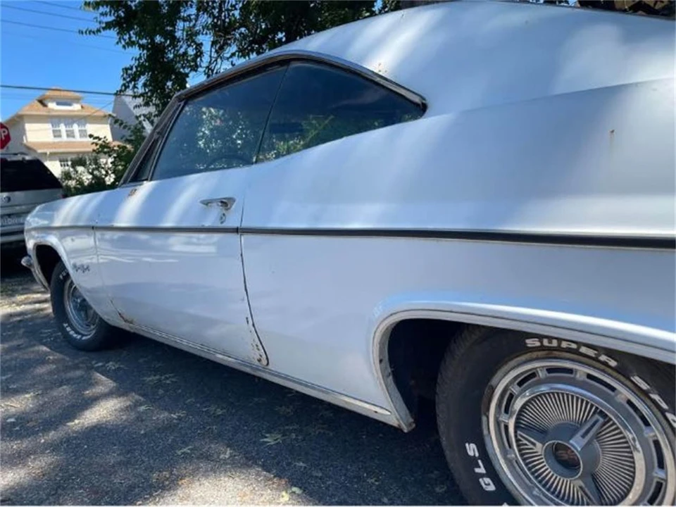 1966 Chevrolet Impala SS 4th Gen - Image 15 of 20