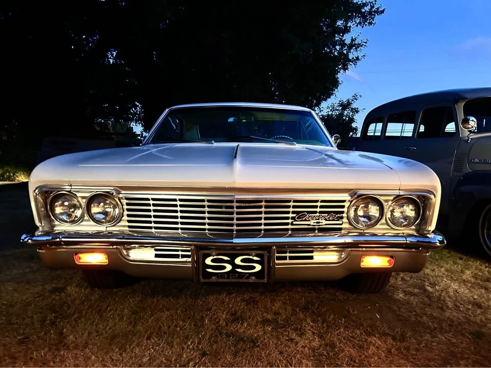 1966 Chevrolet Impala SS 4th Gen - Image 6 of 12