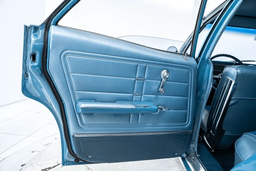 1966 Chevrolet Impala SS 4th Gen - Image 27 of 31