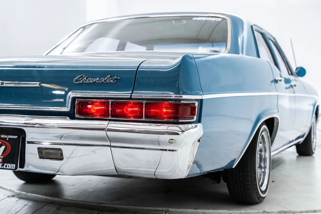 1966 Chevrolet Impala SS 4th Gen - Image 14 of 31