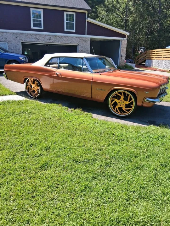 1966 Chevrolet Impala SS 4th Gen - Image 3 of 9