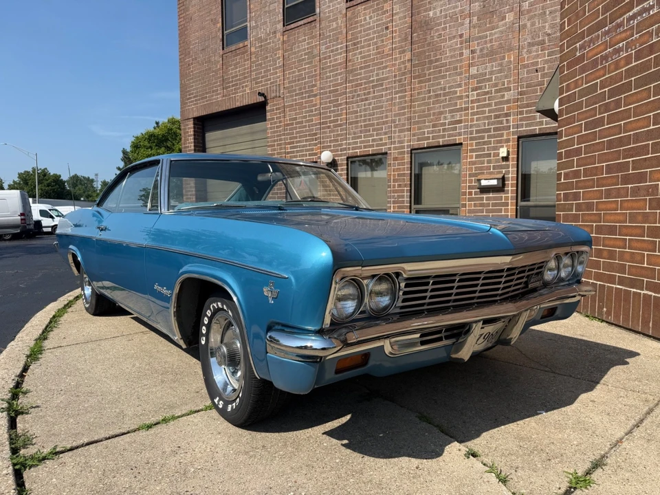 1966 Chevrolet Impala SS 4th Gen - Image 9 of 31