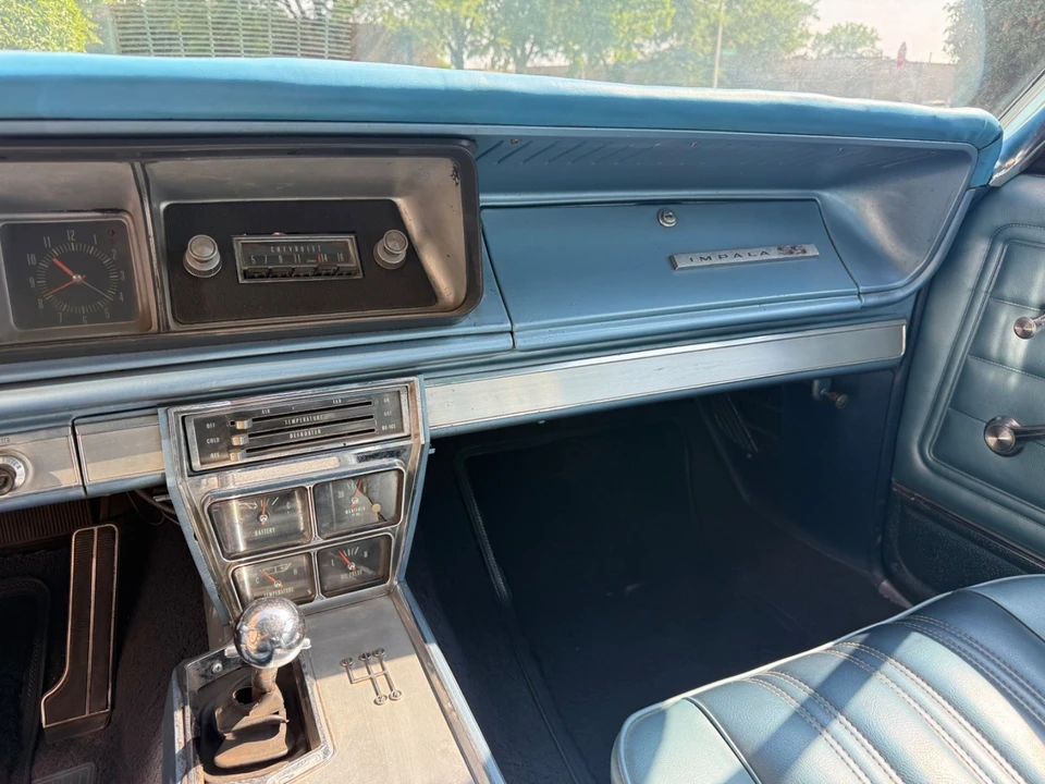 1966 Chevrolet Impala SS 4th Gen - Image 28 of 31