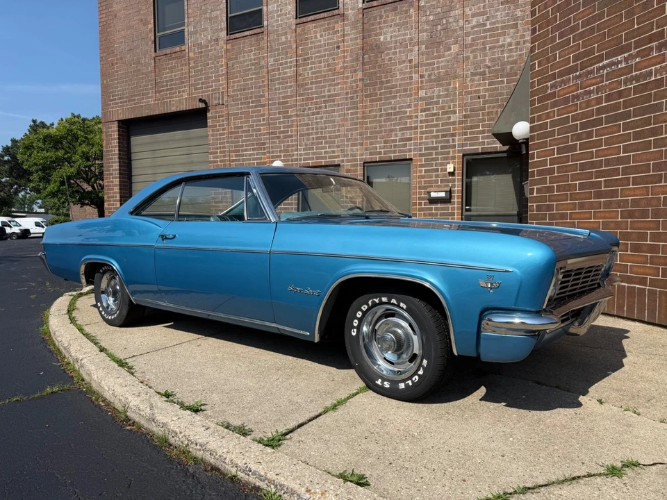 1966 Chevrolet Impala SS 4th Gen - Image 10 of 31