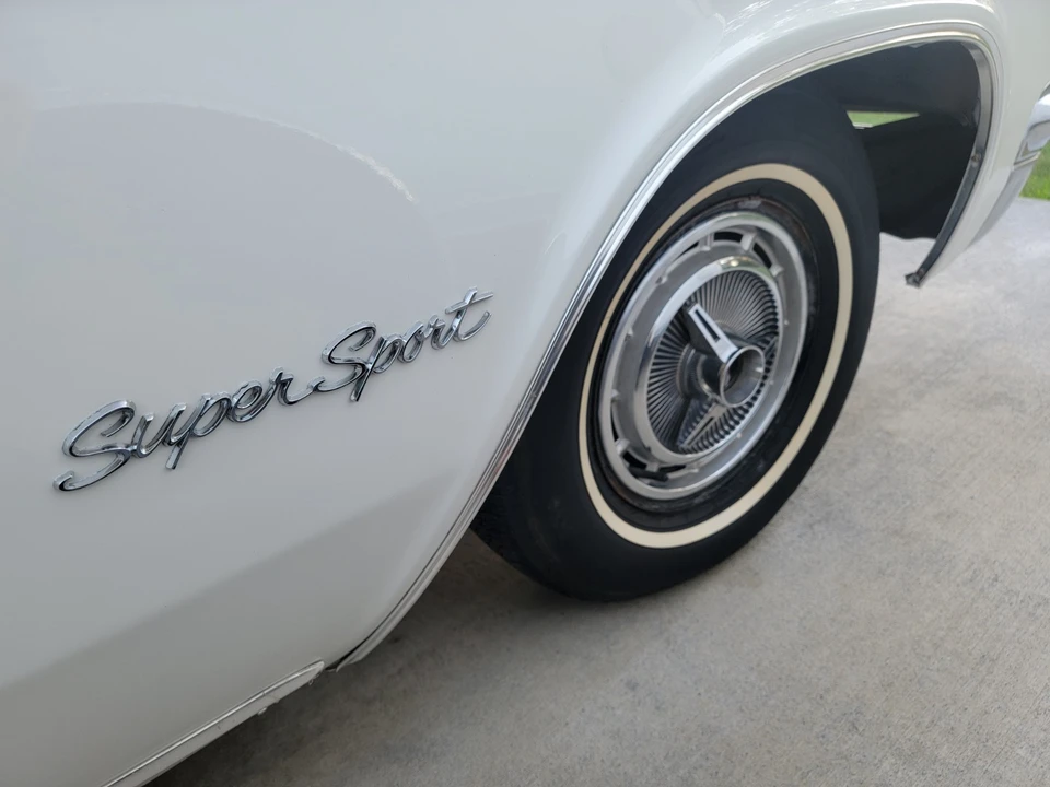 1966 Chevrolet Impala SS 4th Gen - Image 18 of 23