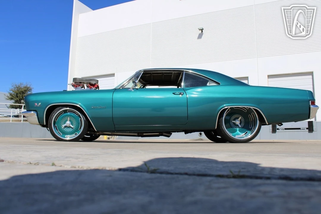 1966 Chevrolet Impala 3rd Gen - Image 10 of 21