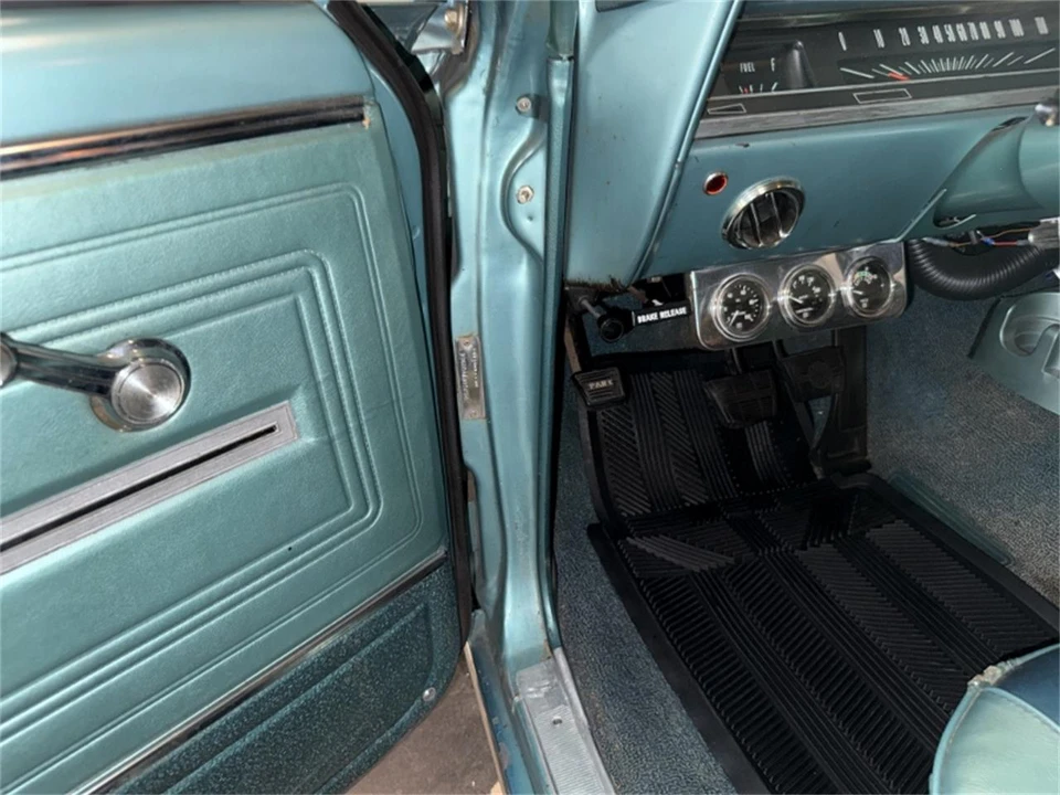1966 Chevrolet Malibu - Image 6 of 31