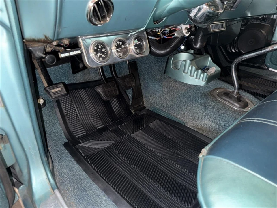 1966 Chevrolet Malibu - Image 8 of 31