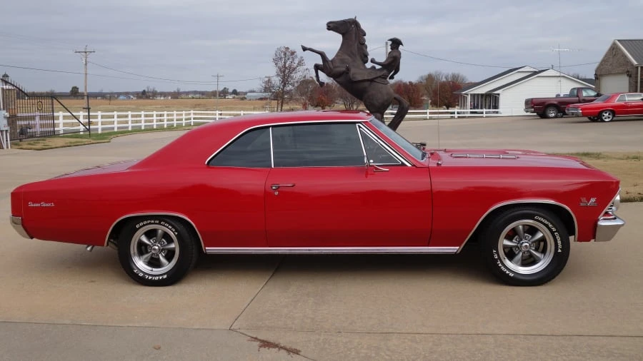 1966 Chevrolet Malibu - Image 10 of 11