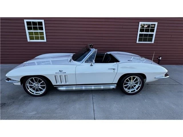 1966 Chevrolet Corvette C2 - Image 2 of 21