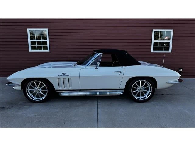 1966 Chevrolet Corvette C2 - Image 5 of 21