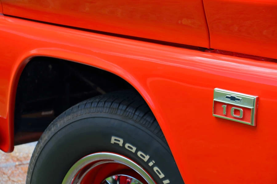1966 Chevrolet Suburban 5th Gen - Image 11 of 12