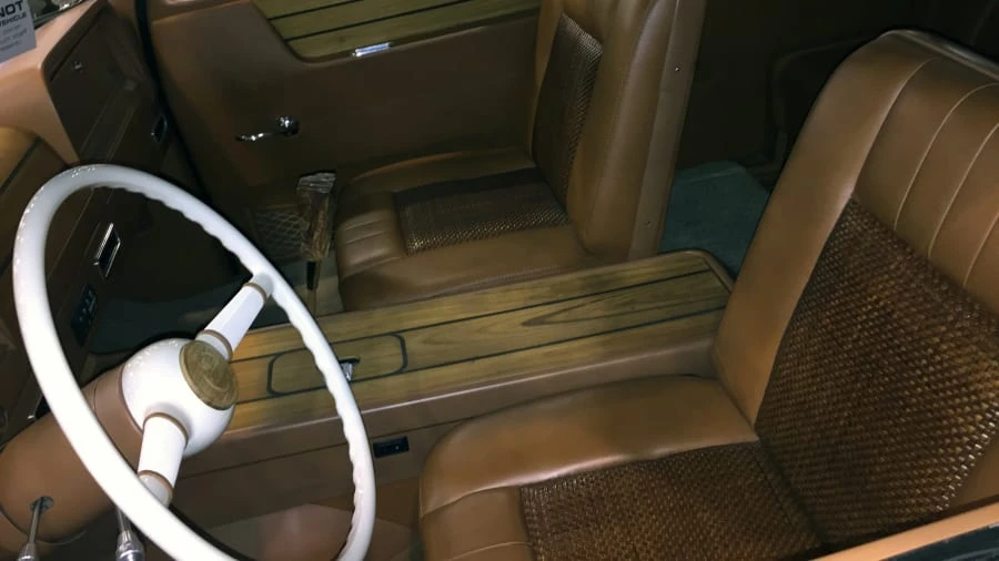 1966 Chevrolet Suburban 5th Gen - Image 3 of 9
