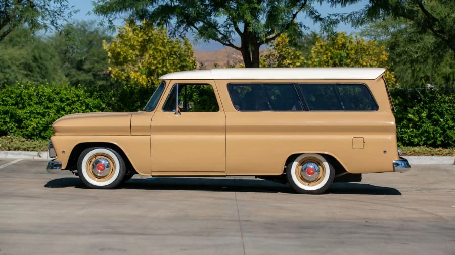 1966 Chevrolet Suburban 5th Gen - Image 2 of 20