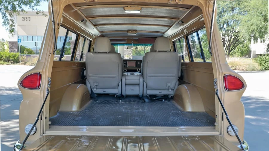 1966 Chevrolet Suburban 5th Gen - Image 15 of 20