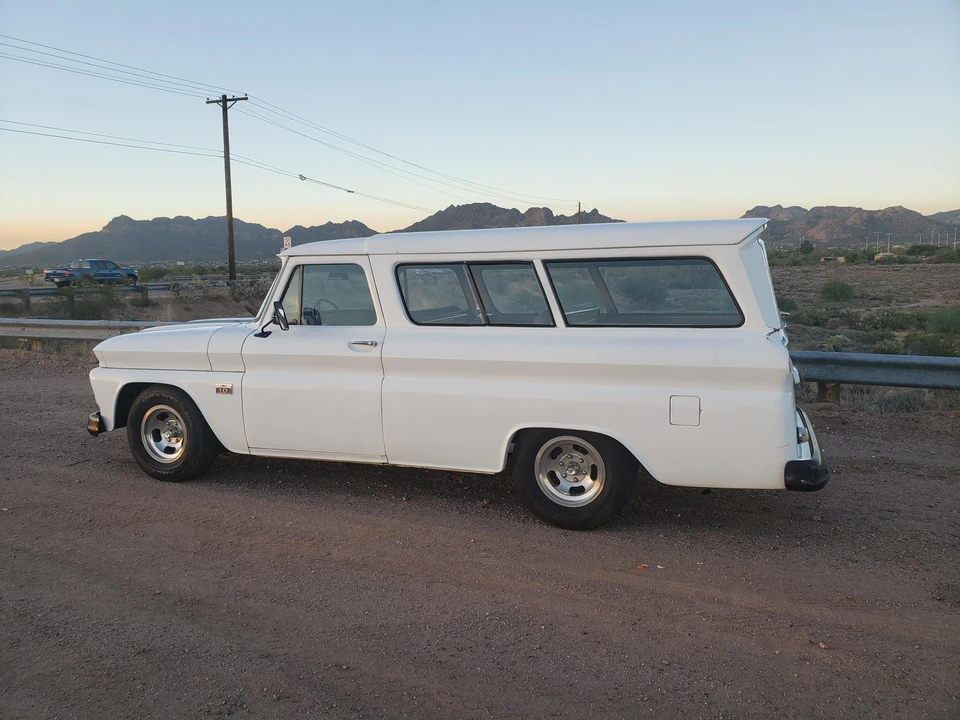 1966 Chevrolet Suburban 5th Gen - Image 15 of 31