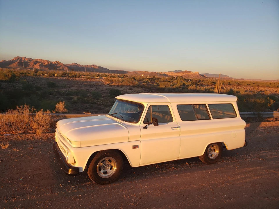 1966 Chevrolet Suburban 5th Gen - Image 12 of 31