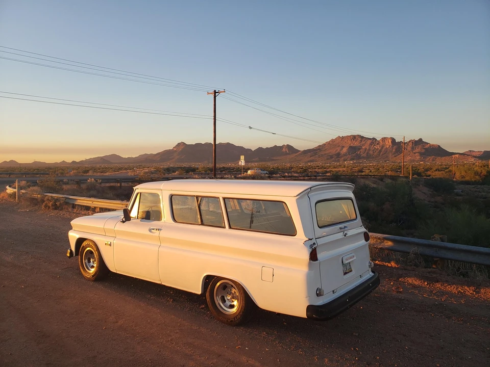1966 Chevrolet Suburban 5th Gen - Image 23 of 31