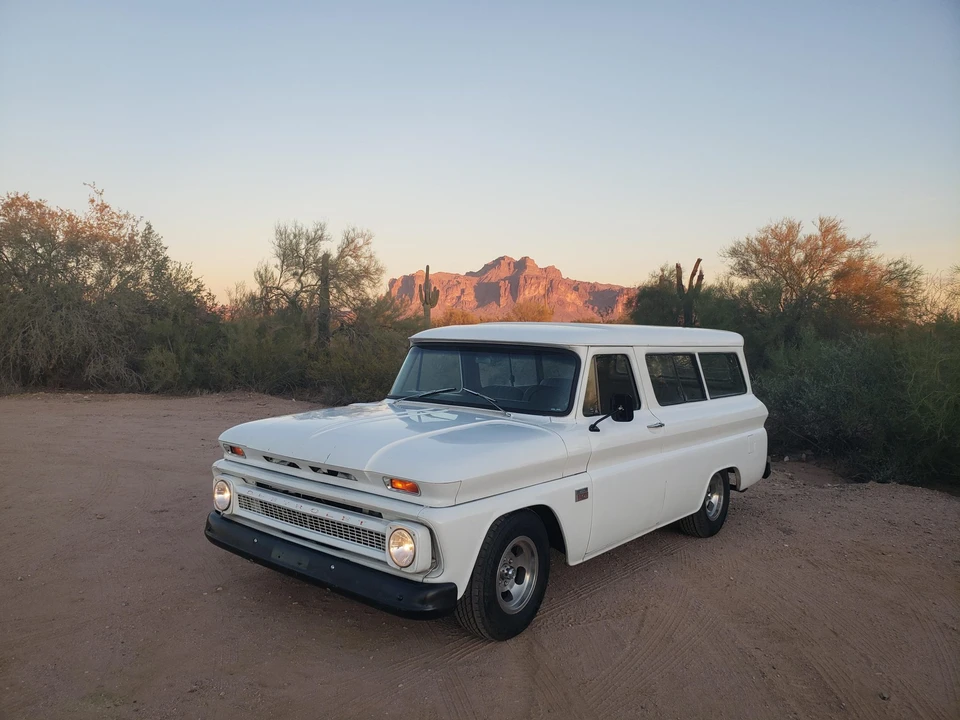 1966 Chevrolet Suburban 5th Gen - Image 6 of 31