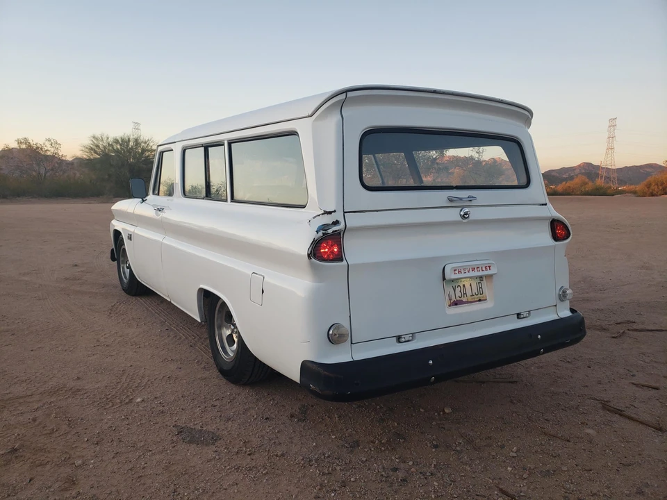 1966 Chevrolet Suburban 5th Gen - Image 28 of 31