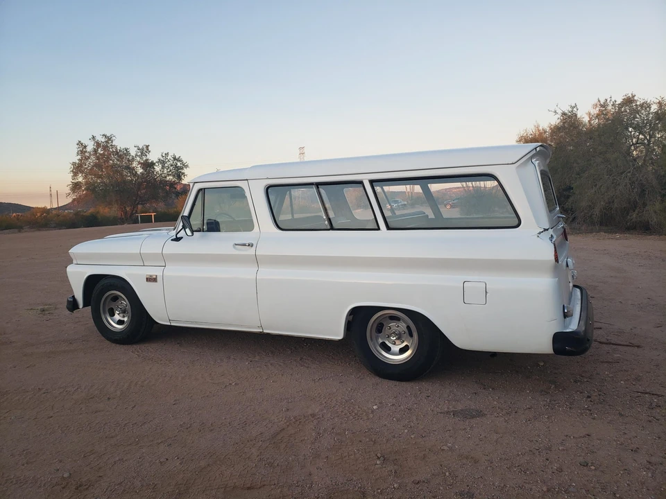 1966 Chevrolet Suburban 5th Gen - Image 22 of 31