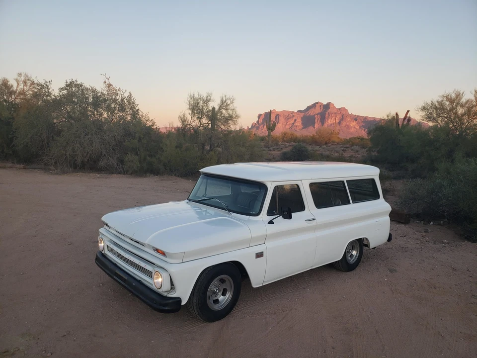 1966 Chevrolet Suburban 5th Gen - Image 7 of 31
