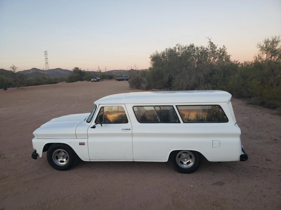 1966 Chevrolet Suburban 5th Gen - Image 20 of 31