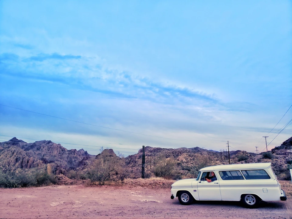 1966 Chevrolet Suburban 5th Gen - Image 14 of 31