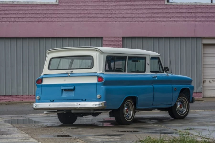 1966 Chevrolet Suburban 5th Gen - Image 3 of 10