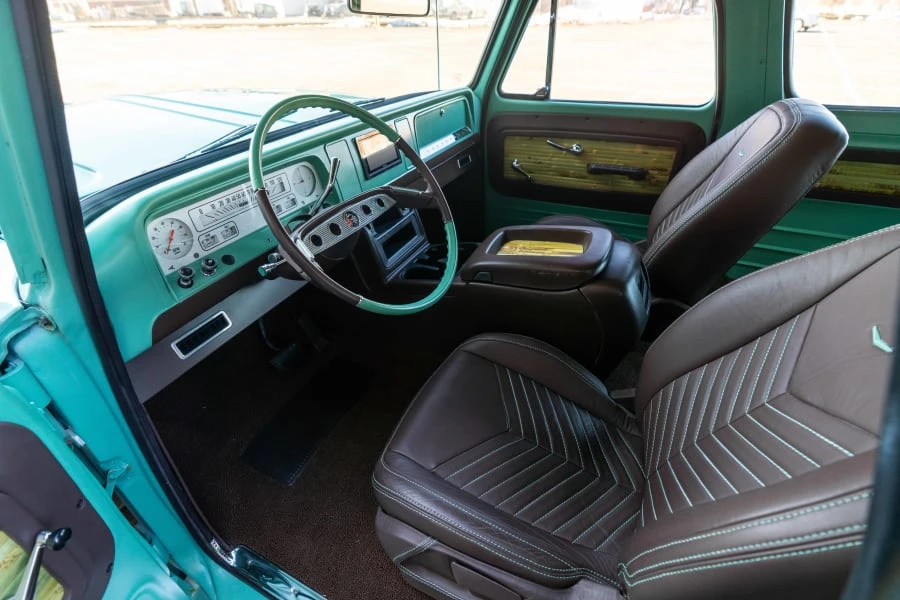 1966 Chevrolet Suburban 5th Gen - Image 17 of 26