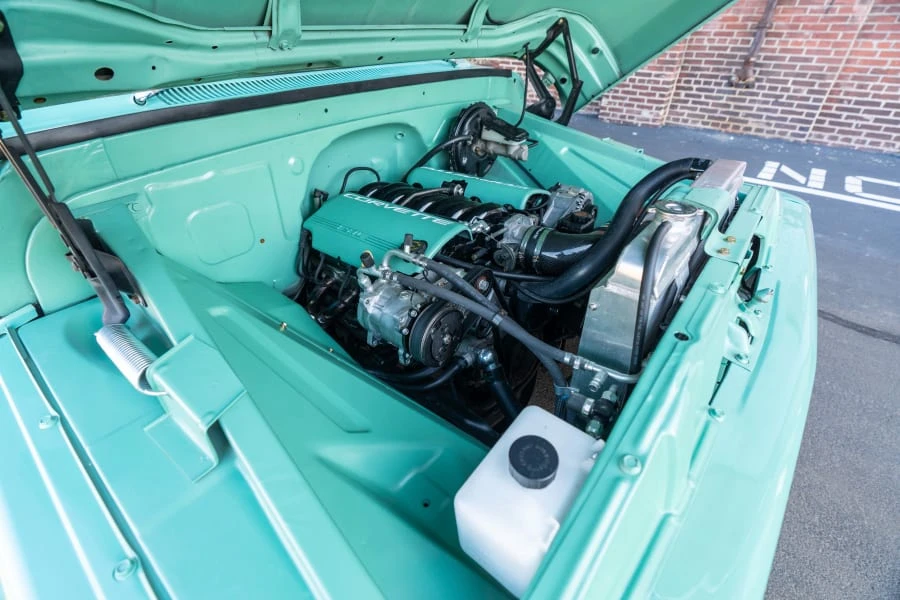 1966 Chevrolet Suburban 5th Gen - Image 24 of 26