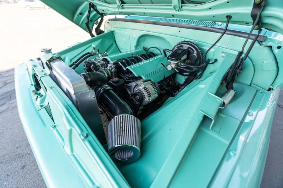 1966 Chevrolet Suburban 5th Gen - Image 25 of 26