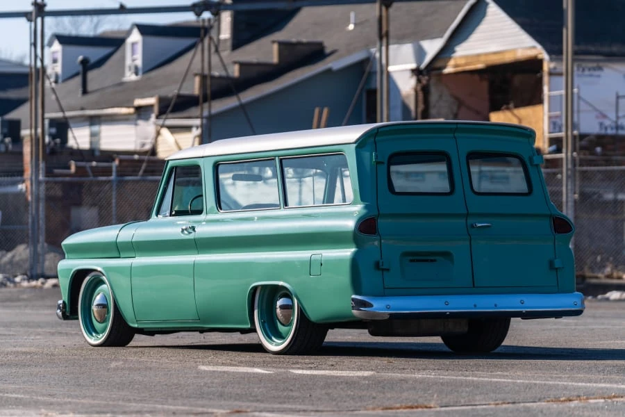 1966 Chevrolet Suburban 5th Gen - Image 12 of 26