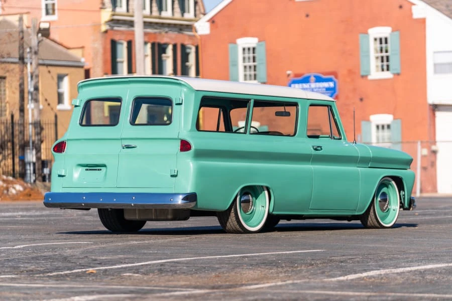 1966 Chevrolet Suburban 5th Gen - Image 3 of 26