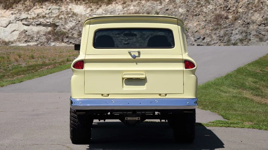 1966 Chevrolet Suburban 5th Gen - Image 15 of 25