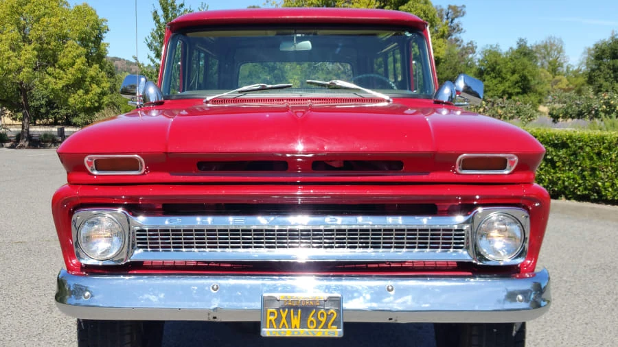 1966 Chevrolet Suburban 5th Gen - Image 10 of 11