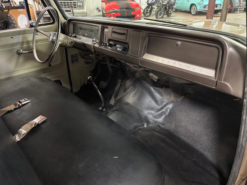 1966 Chevrolet - Image 26 of 31