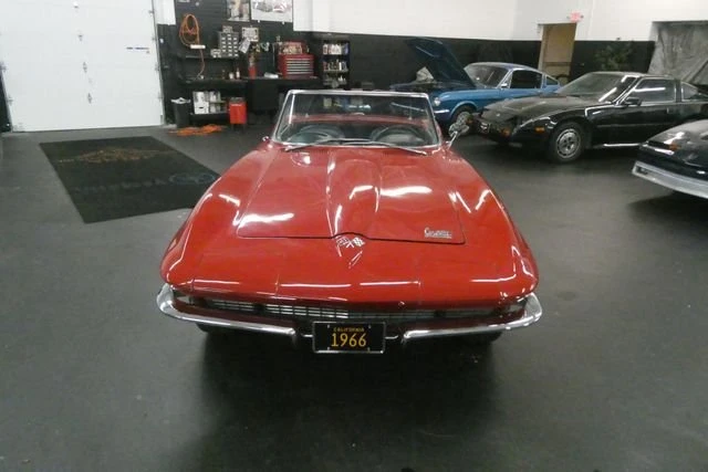 1966 Chevrolet Corvette C2 - Image 10 of 20