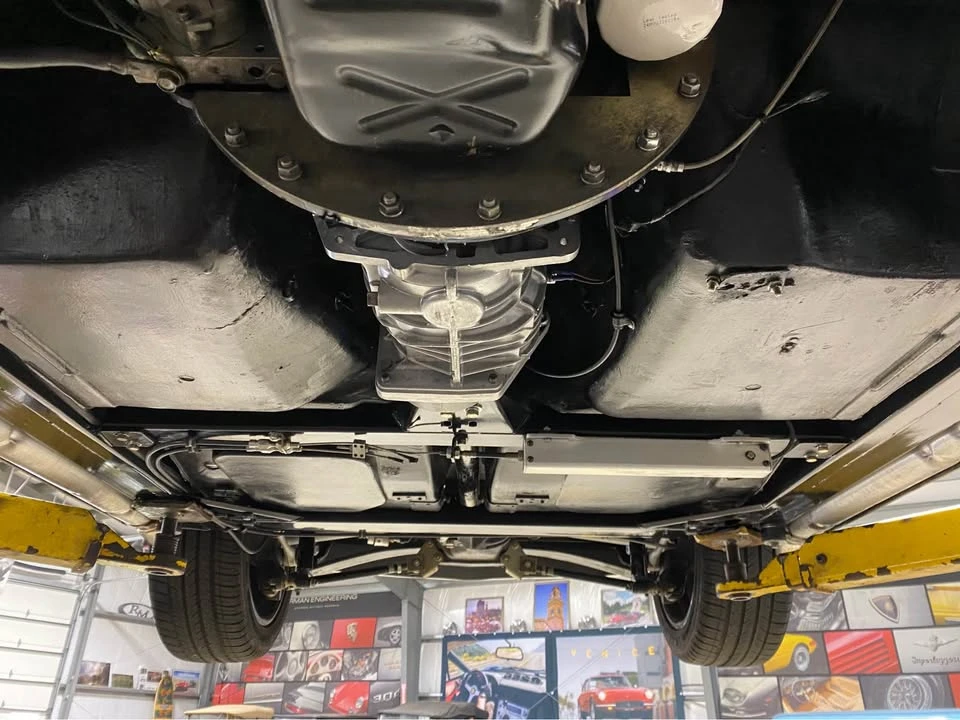 1966 Chevrolet Corvette C2 - Image 18 of 20