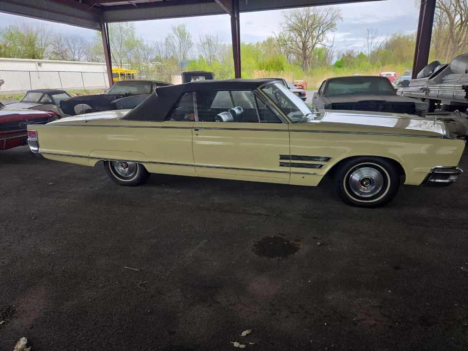 1966 Chrysler 300 Letter Series - Image 2 of 5