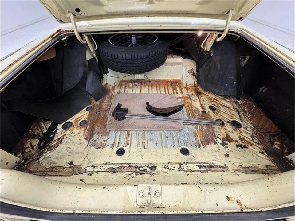 1966 Chrysler 300 Letter Series - Image 12 of 19