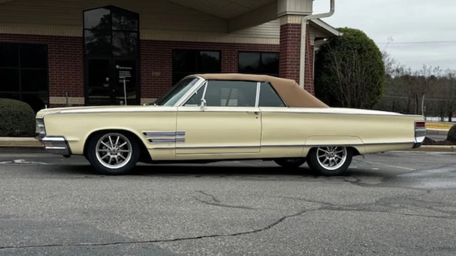 1966 Chrysler 300 Non-Letter Series - Image 2 of 10