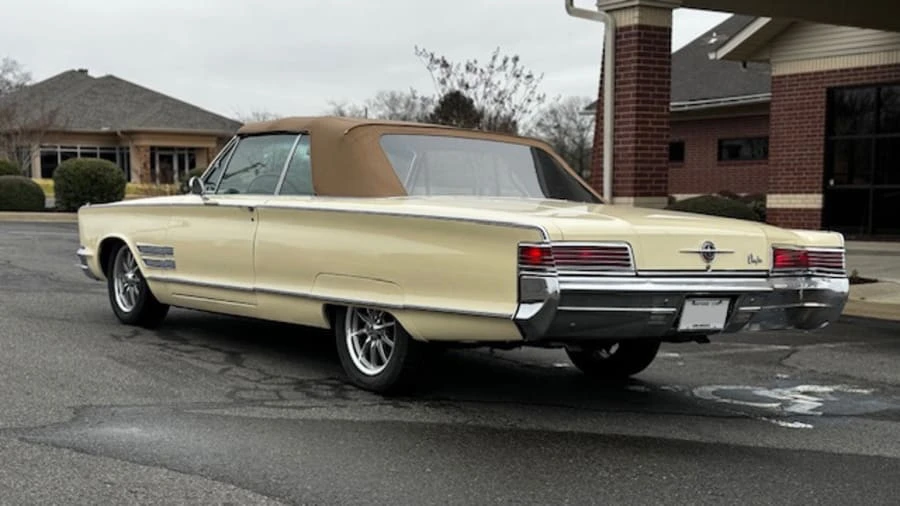 1966 Chrysler 300 Non-Letter Series - Image 5 of 10