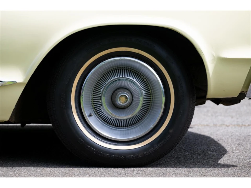 1966 Chrysler Newport - Image 23 of 31