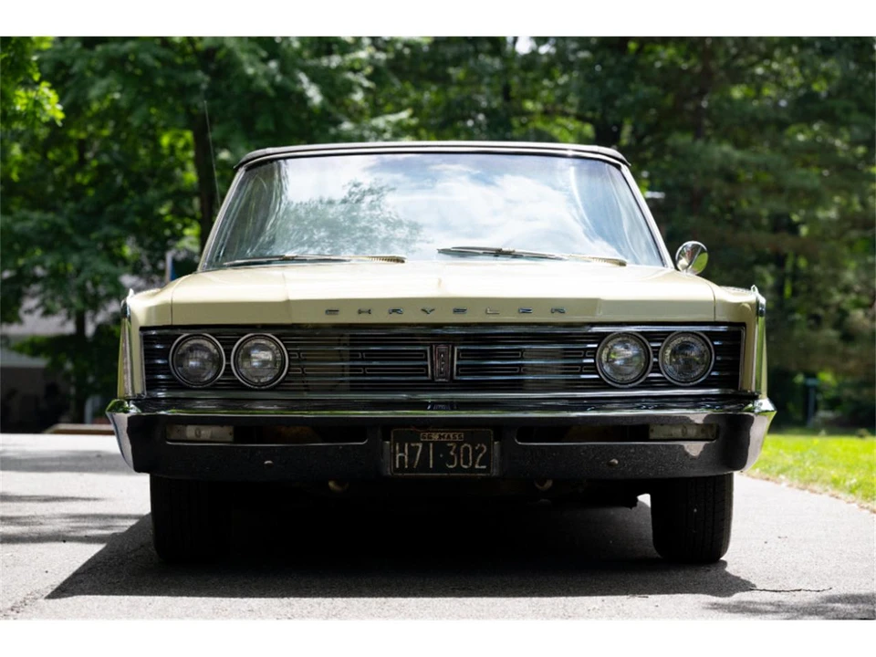 1966 Chrysler New Yorker - Image 6 of 31