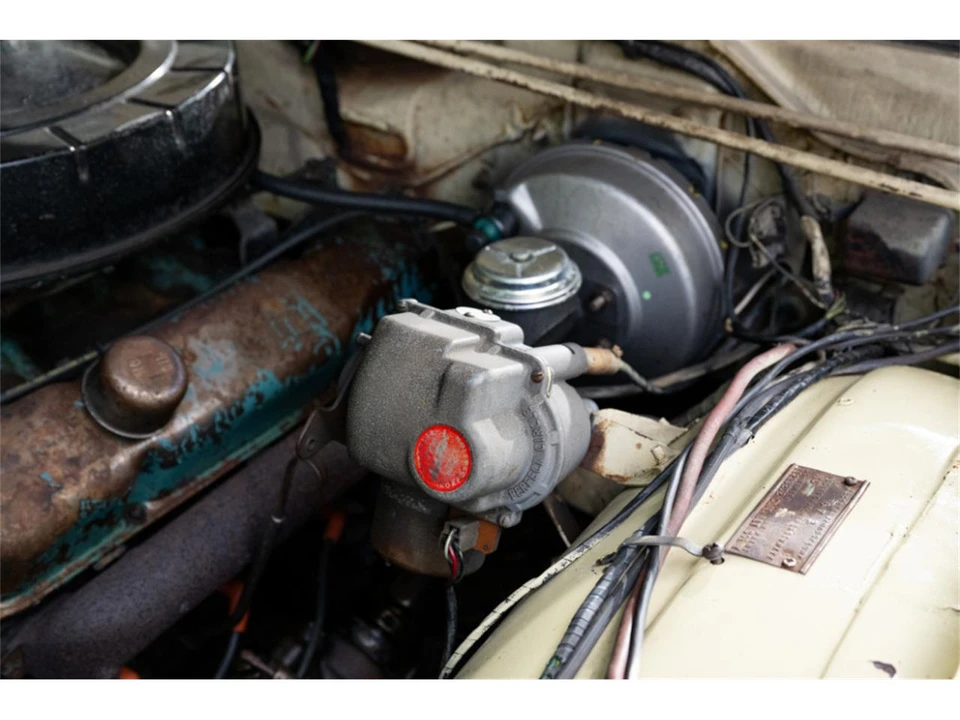 1966 Chrysler New Yorker - Image 30 of 31