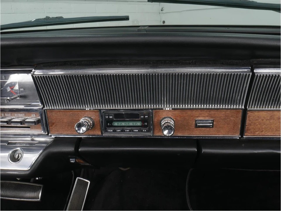 1966 Chrysler Imperial 2nd Gen - Image 27 of 31