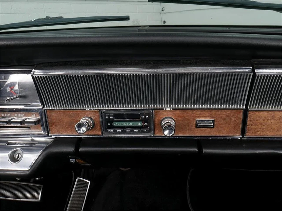 1966 Chrysler Imperial 2nd Gen - Image 27 of 31